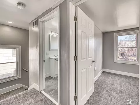 Entry Way - 465 Riverview, Monroe, MI 48162 photo 3 of 4