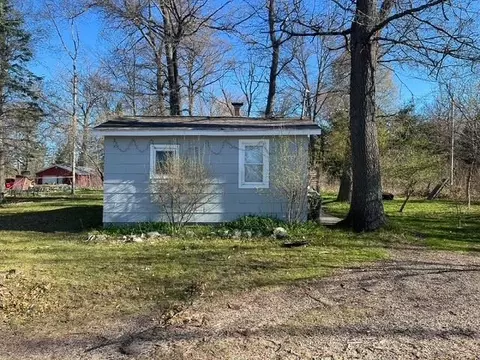 2403 Fir, Harrison, MI 48625