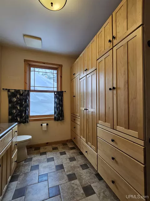 Bath - 7921 State Hwy M26, Eagle Harbor, MI 49950 photo 4 of 7