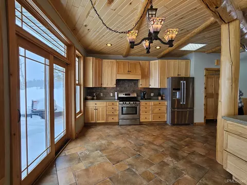 Kitchen - 7921 State Hwy M26, Eagle Harbor, MI 49950 photo 2 of 8