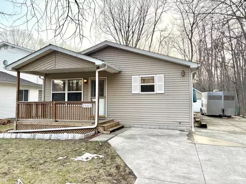 9084 Island, Algonac, MI 48001
