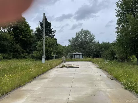9858 Negilski Road, Munising, MI 49862 photo 2