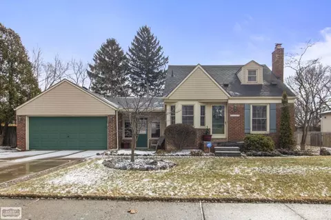 22300 Marine, Eastpointe, MI 48021