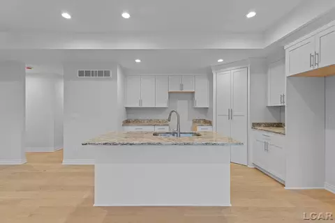 Kitchen - 2577 Mulligan, Jackson, MI 49203 photo 2 of 4
