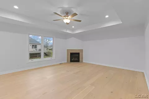 Living - 2577 Mulligan, Jackson, MI 49203 photo 3 of 6