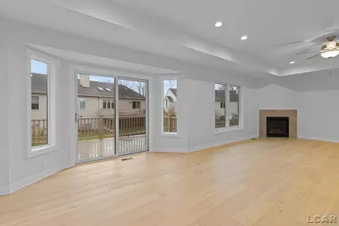 Living - 2577 Mulligan, Jackson, MI 49203 photo 2 of 6
