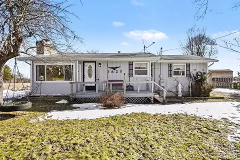 3822 N Ausable, East Tawas, MI 48730