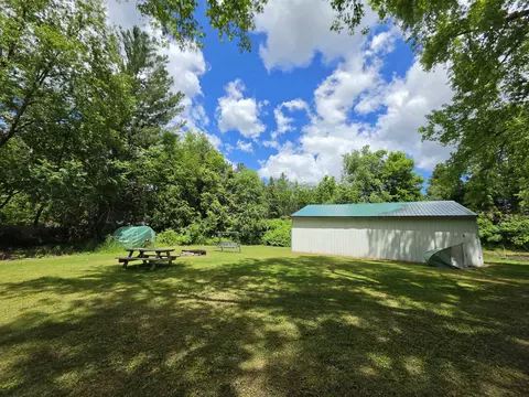 1058 1062 Wild Cherry, Gladwin, MI 48624 photo 12