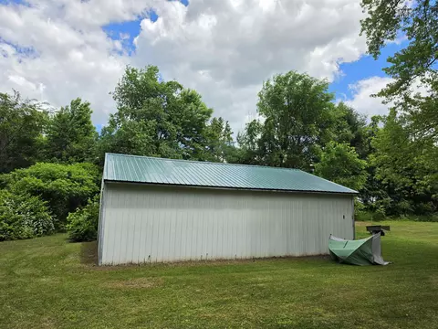 1058 1062 Wild Cherry, Gladwin, MI 48624 photo 15