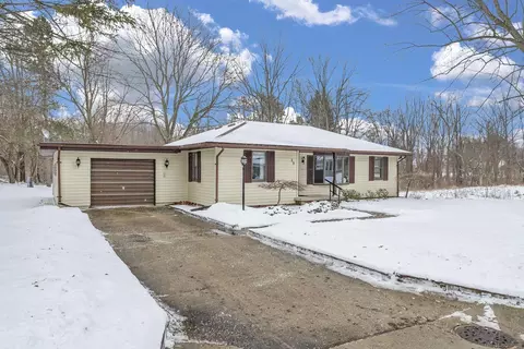 39 S Flower, Croswell, MI 48422