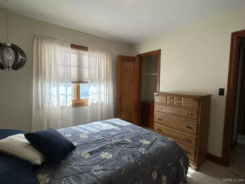 Bedroom - 1208 Anderson, Wakefield, MI 49968 photo 2 of 4