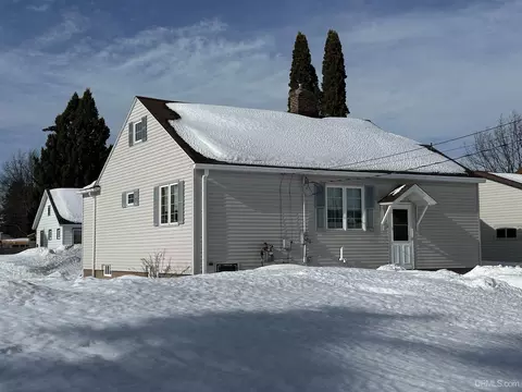Exterior - 1208 Anderson, Wakefield, MI 49968 photo 4 of 6