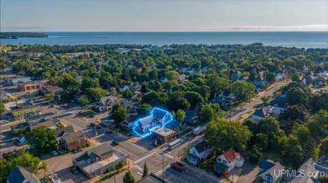 908 N 3rd, Marquette, MI 49855
