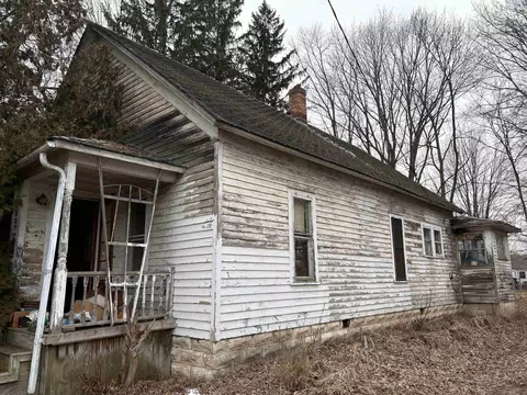 117 E Maple, Saint Charles, MI 48655 photo 3