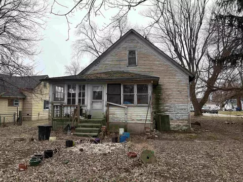 117 E Maple, Saint Charles, MI 48655 photo 4