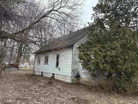 117 E Maple, Saint Charles, MI 48655