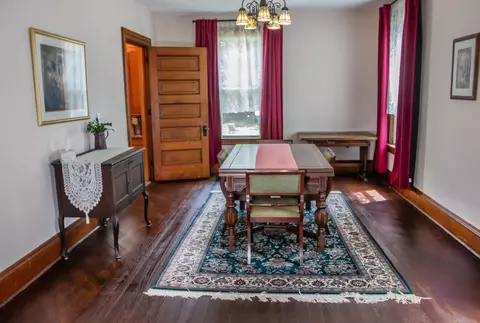 Dining - 205 S Dettman, Jackson, MI 49203 photo 1 of 1