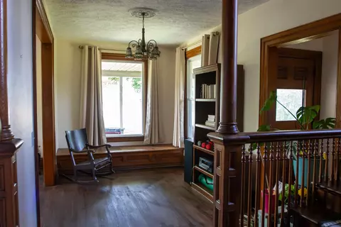 Entry Way - 205 S Dettman, Jackson, MI 49203 photo 3 of 5