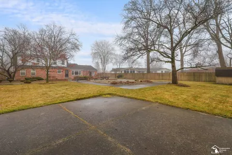 Exterior - 1629 Arbor, Monroe, MI 48162 photo 7 of 14