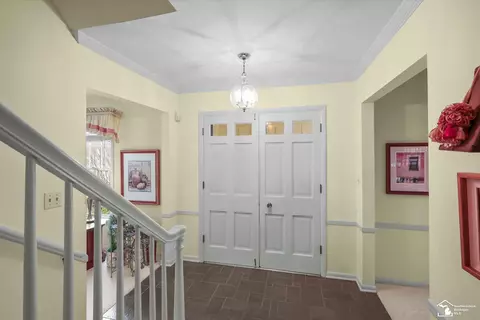 Entry Way - 1629 Arbor, Monroe, MI 48162 photo 1 of 7