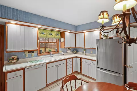 Kitchen - 1629 Arbor, Monroe, MI 48162 photo 1 of 3