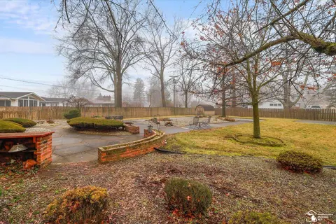 Exterior - 1629 Arbor, Monroe, MI 48162 photo 10 of 14