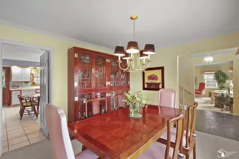 Dining - 1629 Arbor, Monroe, MI 48162 photo 2 of 3