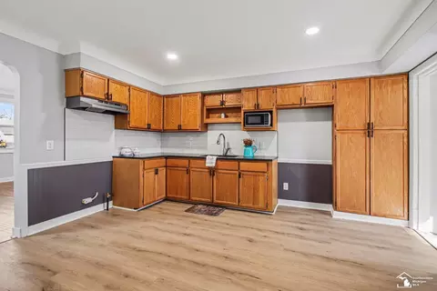 7134 Maplewood, Temperance, MI 48182 photo 8