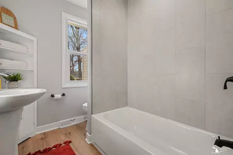7134 Maplewood, Temperance, MI 48182 photo 9