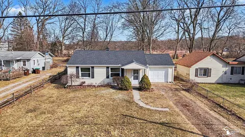 7134 Maplewood, Temperance, MI 48182 photo 2