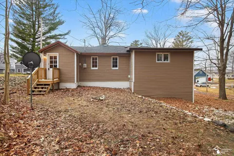 14166 Hicks Lk, Evart, MI 49631