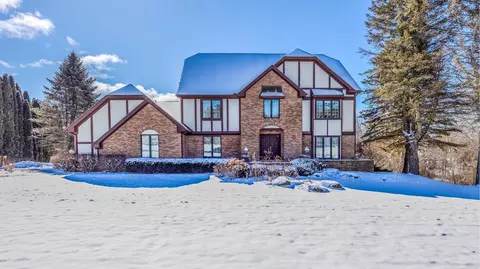 133 Flumerfelt, Rochester, MI 48306