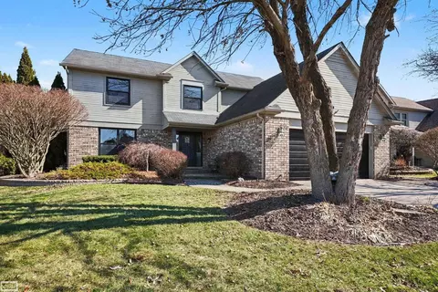 48088 Greenbriar, Macomb, MI 48044