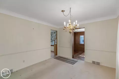 Dining - 785 Barrington, Grosse Pointe Park, MI 48230 photo 1 of 1