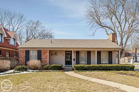 Exterior - 785 Barrington, Grosse Pointe Park, MI 48230 photo 2 of 11