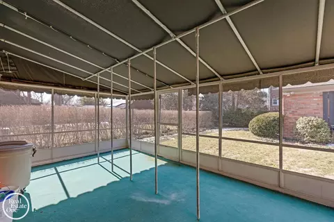Exterior - 785 Barrington, Grosse Pointe Park, MI 48230 photo 4 of 11