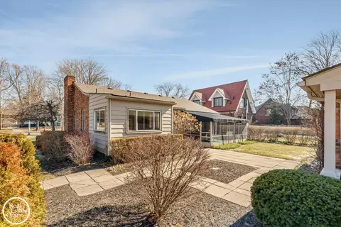 Exterior - 785 Barrington, Grosse Pointe Park, MI 48230 photo 6 of 11