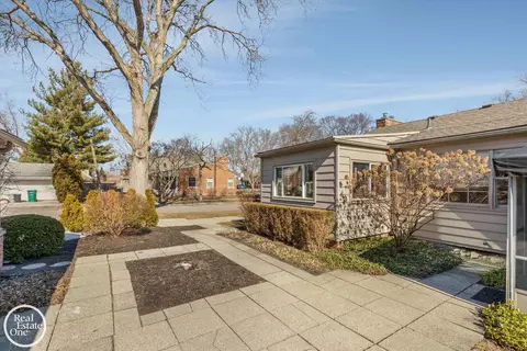 Exterior - 785 Barrington, Grosse Pointe Park, MI 48230 photo 11 of 11