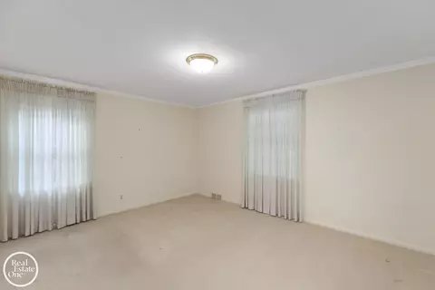 Bedroom - 785 Barrington, Grosse Pointe Park, MI 48230 photo 3 of 4