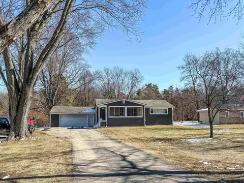 6058 Mckinley, Flushing, MI 48433