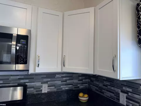 Kitchen - 6405 N State Rd, Davison, MI 48423 photo 2 of 6