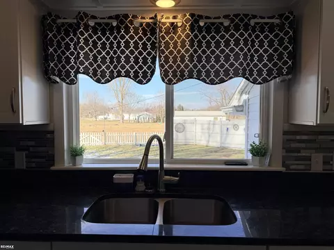 Kitchen - 6405 N State Rd, Davison, MI 48423 photo 3 of 6