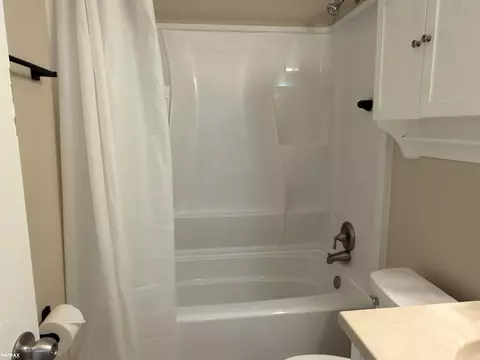 Bath - 6405 N State Rd, Davison, MI 48423 photo 3 of 3