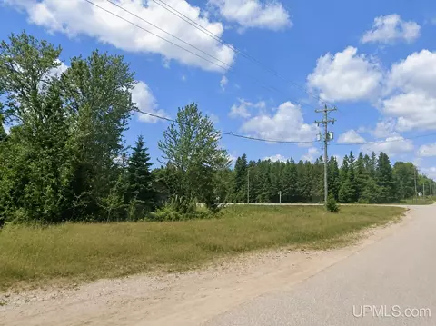 6128 N Arbor, Naubinway, MI 49762