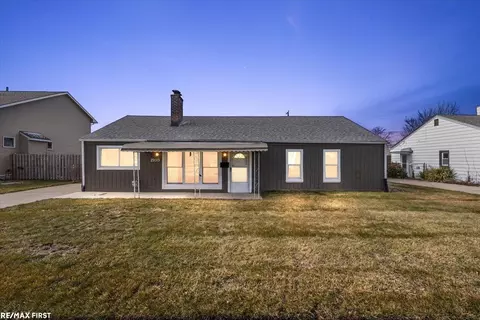 29315 Taylor, Saint Clair Shores, MI 48081