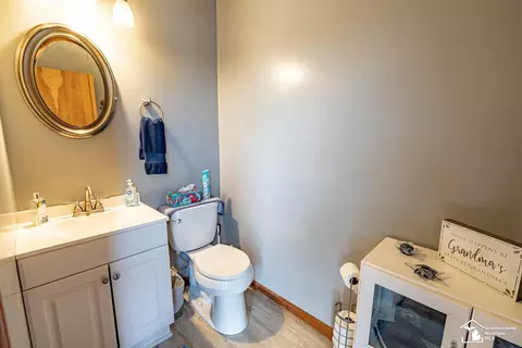 Bath - 330 E Rauch, Temperance, MI 48182 photo 3 of 3