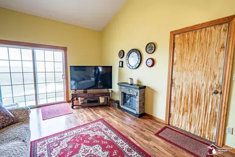 Living - 330 E Rauch, Temperance, MI 48182 photo 3 of 3