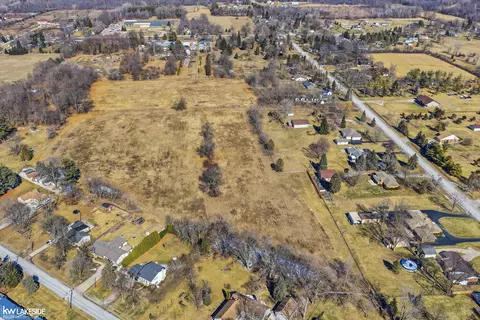 00 Omo, Macomb, MI 48042 photo 5