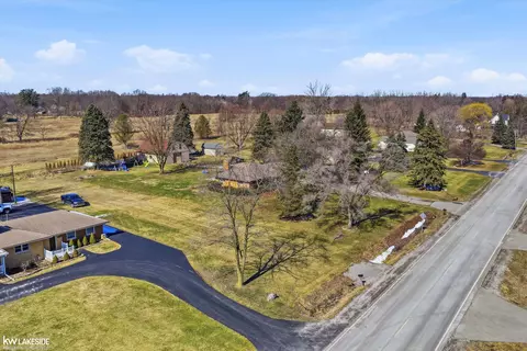 00 Omo, Macomb, MI 48042 photo 18