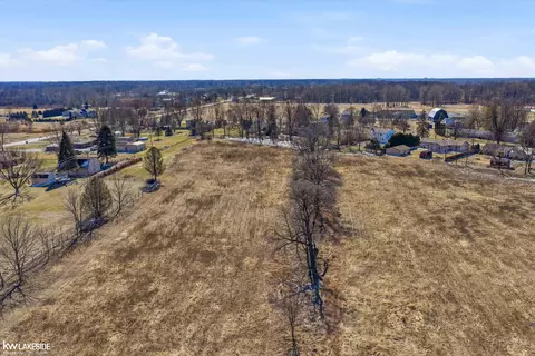 00 Omo, Macomb, MI 48042 photo 9